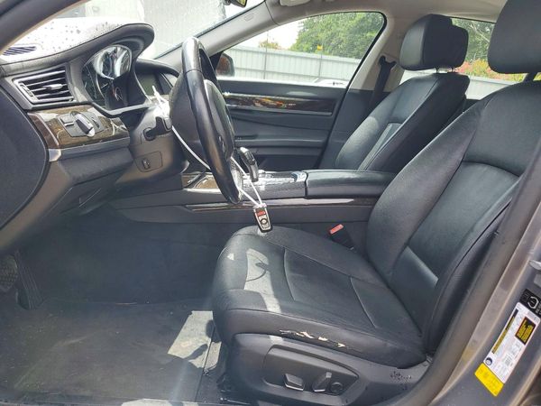 2013 BMW 740