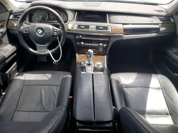 2013 BMW 740