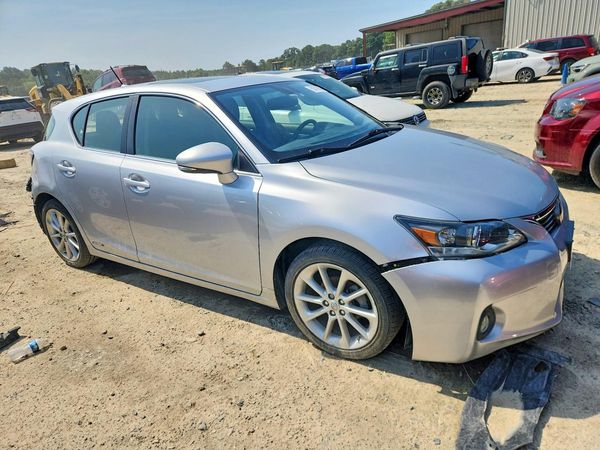 2013 LEXUS CT 200h