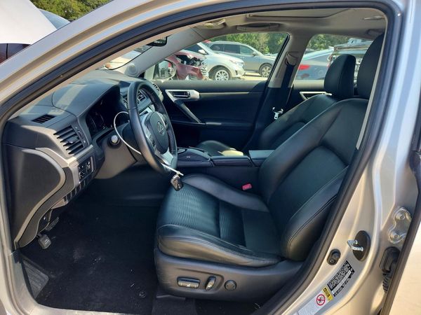 2013 LEXUS CT 200h