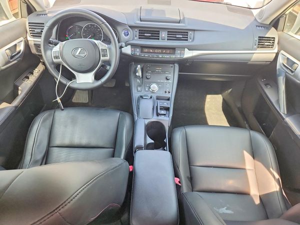 2013 LEXUS CT 200h