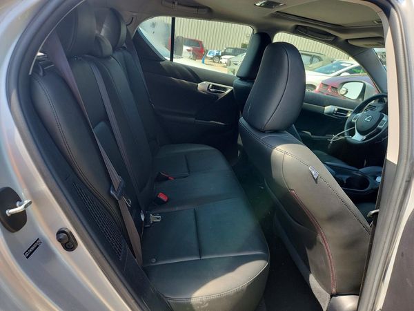 2013 LEXUS CT 200h