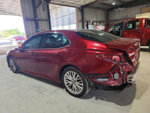 2018 TOYOTA CAMRY