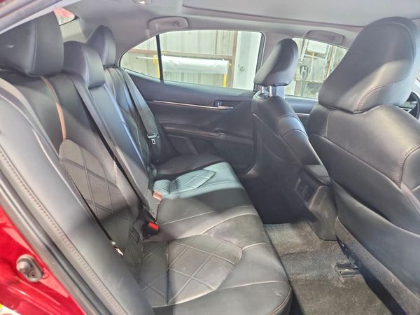 2018 TOYOTA CAMRY