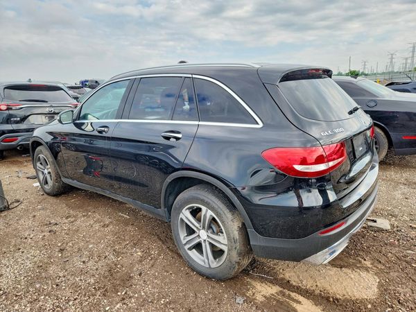 2016 MERCEDES-BENZ GLC GLC300 Base-4M