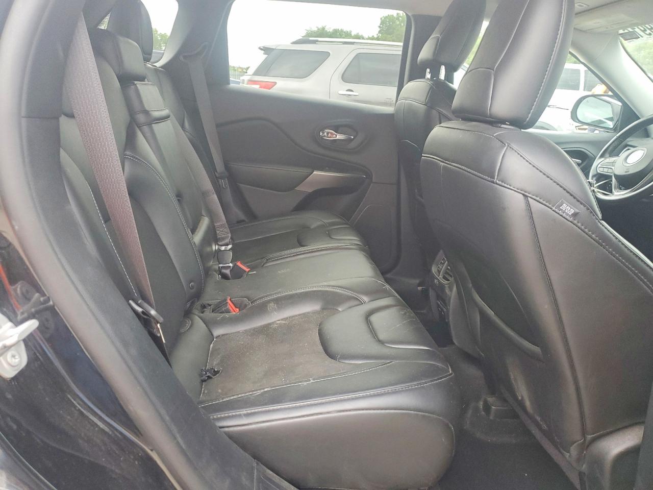 2019 JEEP CHEEROKE Latitude Plus