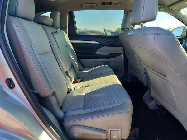 2017 TOYOTA HIGHLANDER LE/LE Plus