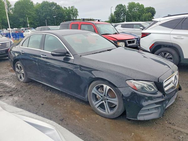 2018 MERCEDES-BENZ E E300