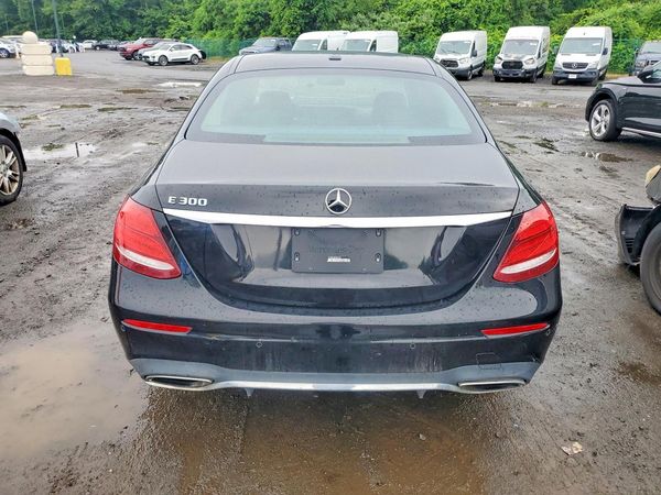 2018 MERCEDES-BENZ E E300
