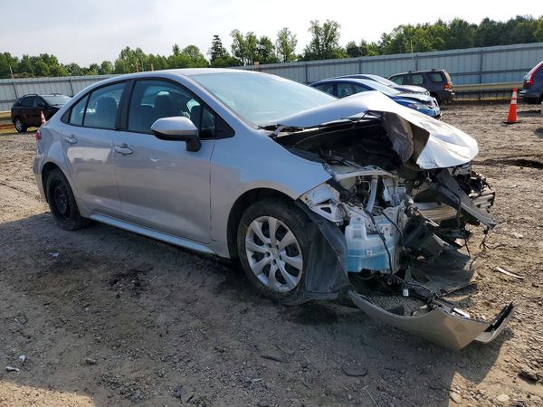 2021 TOYOTA COROLLA LE — Passenger 3/4