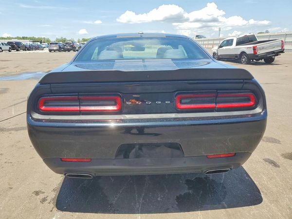 2017 DODGE CHALLENGER