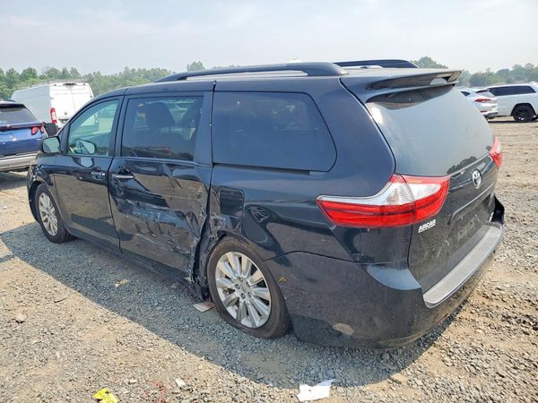 2015 TOYOTA SIENNA