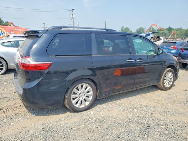 2015 TOYOTA SIENNA
