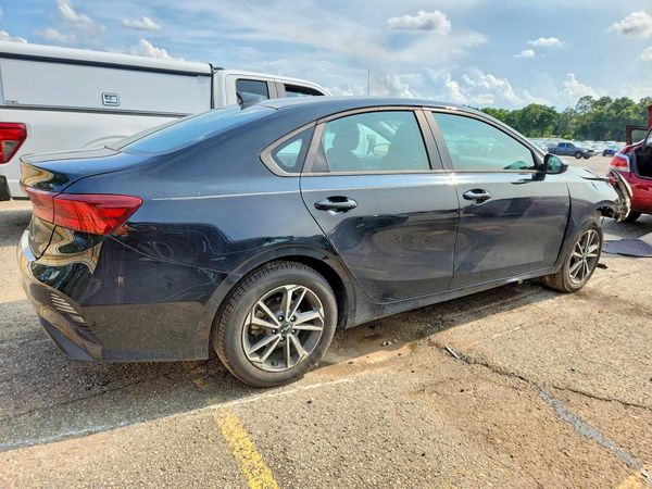 2022 KIA FORTE FE, LXS