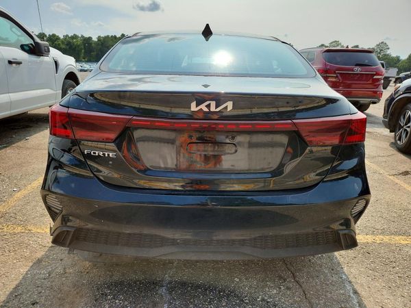 2022 KIA FORTE FE, LXS