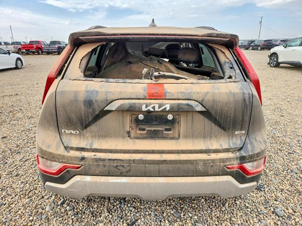 2023 KIA NIRO