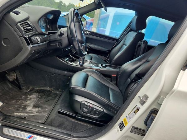 2022 BMW X4 xDrive30i