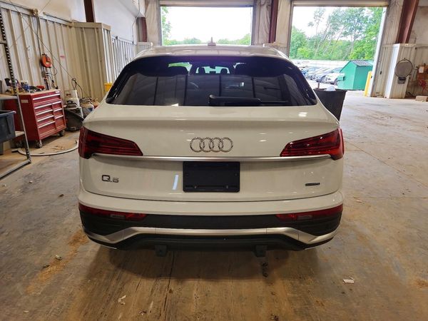 2022 AUDI Q5