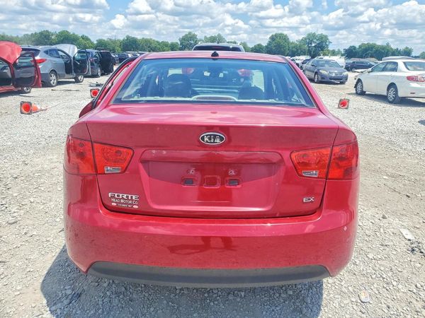 2013 KIA FORTE