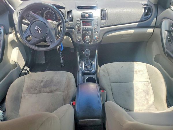 2013 KIA FORTE
