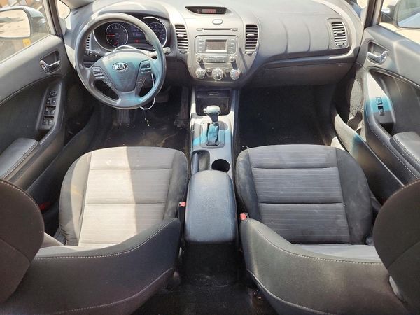 2016 KIA FORTE GL (Middle-Low Grade)