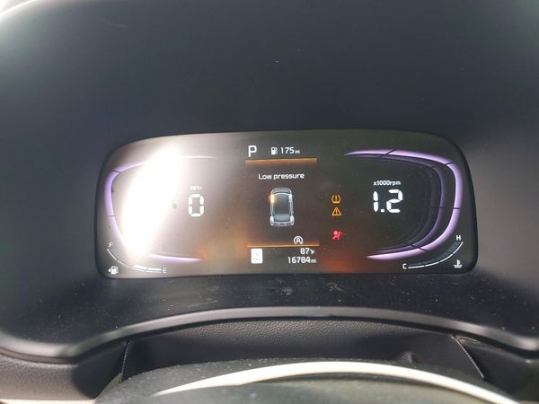 2025 KIA SOUL LX, S