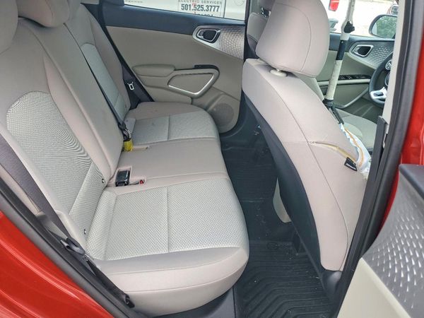 2025 KIA SOUL LX, S