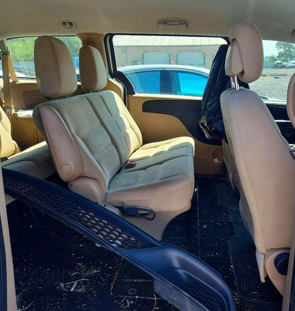 2015 DODGE GRAND CARAVAN SE