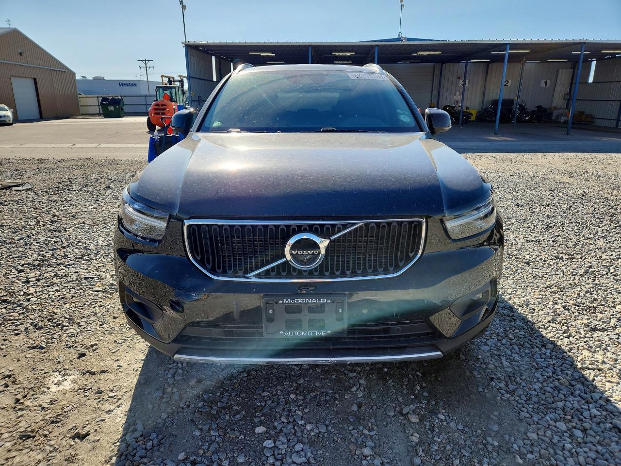 2019 VOLVO XC40 Momentum