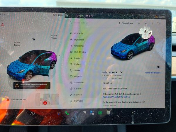 2024 TESLA MODEL Y