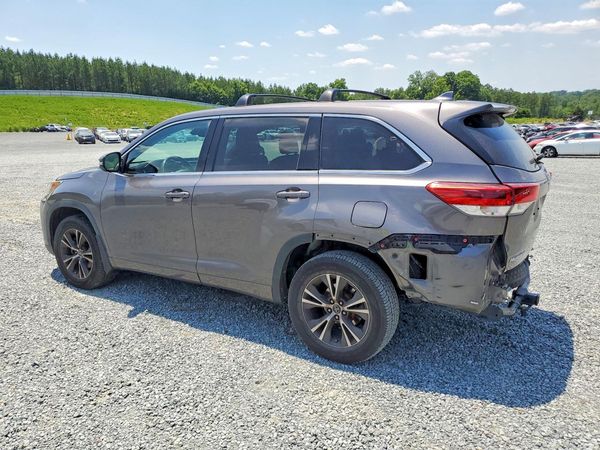 2017 TOYOTA HIGHLANDER LE/LE Plus