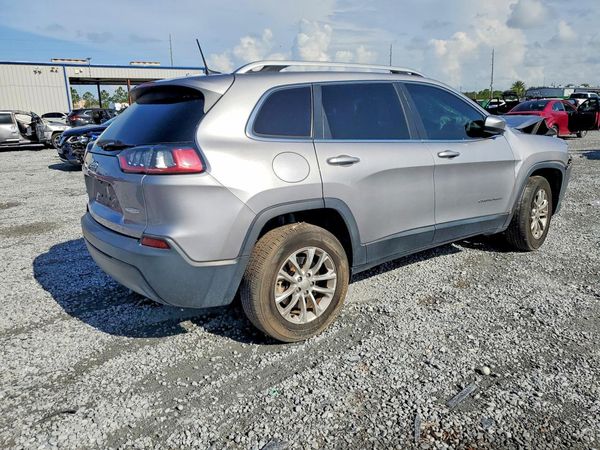 2019 JEEP CHEROKEE LATITUDE 4X4