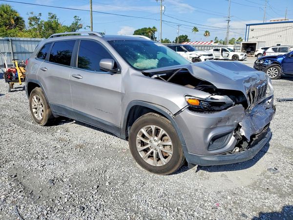 2019 JEEP CHEROKEE LATITUDE 4X4