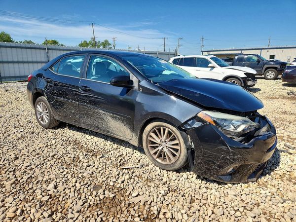 2015 TOYOTA COROLLA