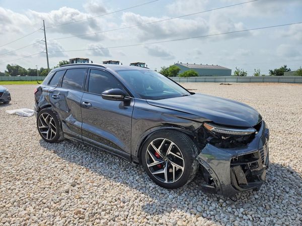 2025 AUDI SQ6 E-TRON