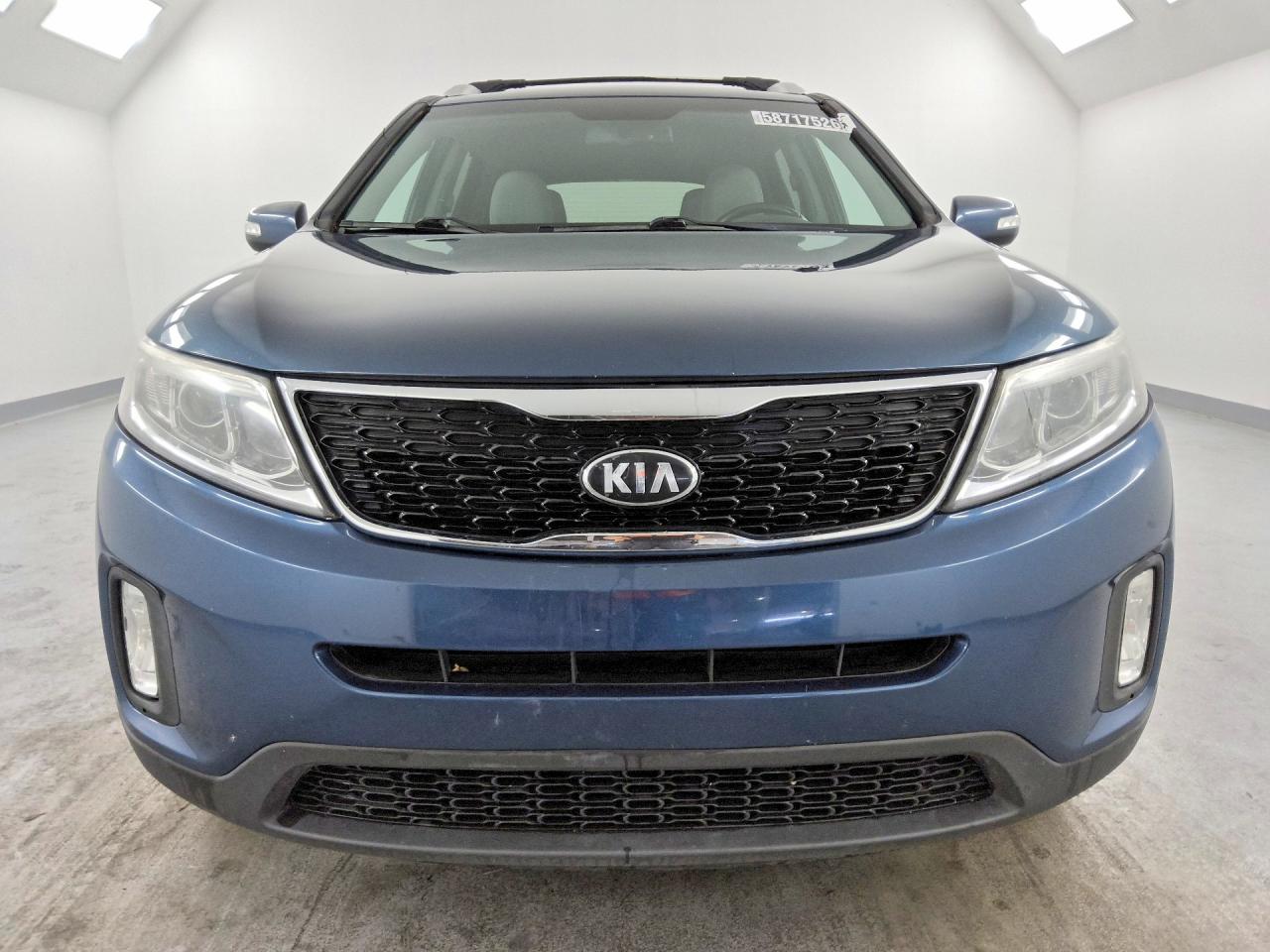 2015 KIA SORENTO GL