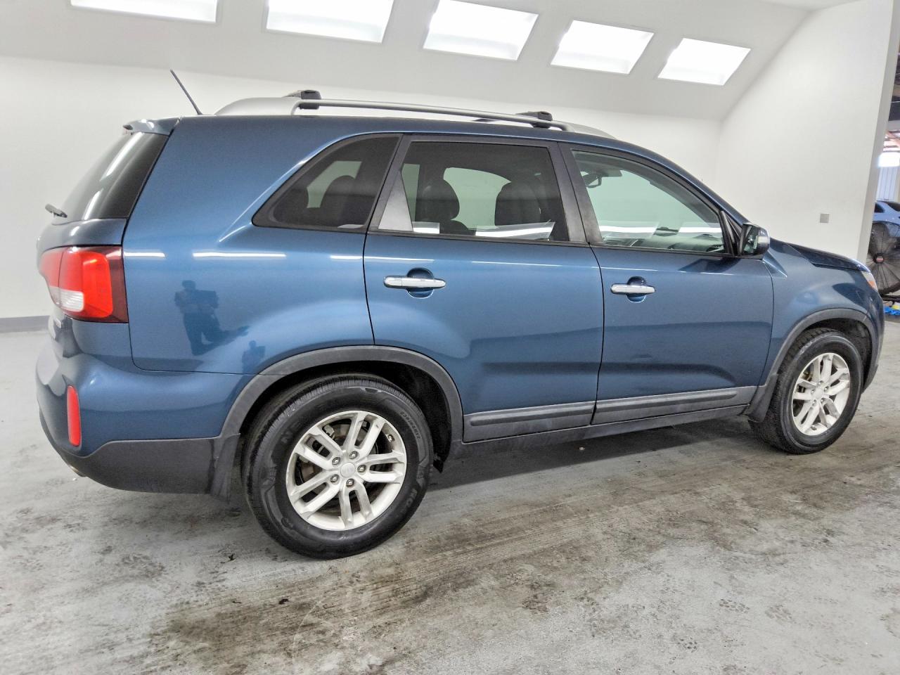 2015 KIA SORENTO GL