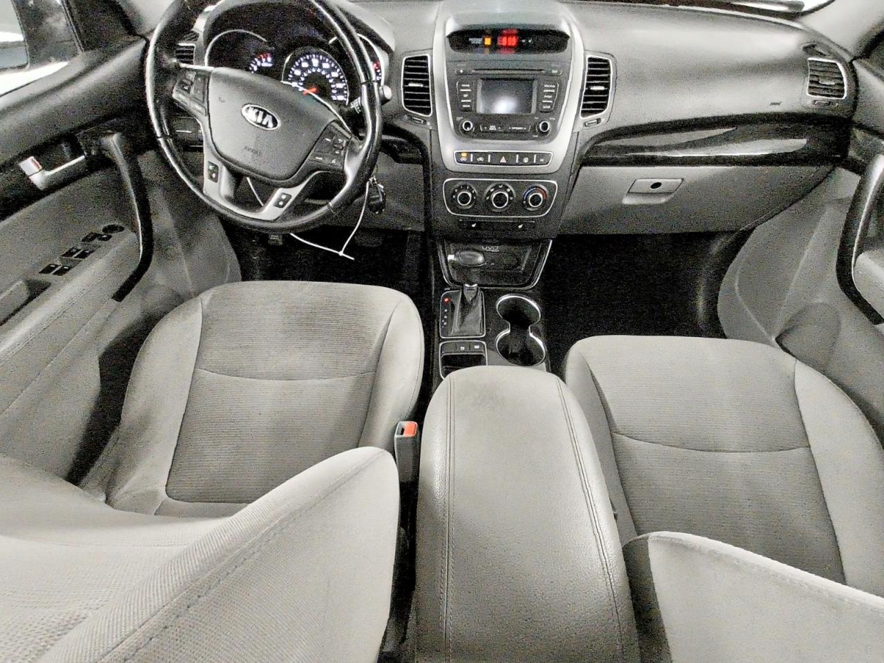 2015 KIA SORENTO GL