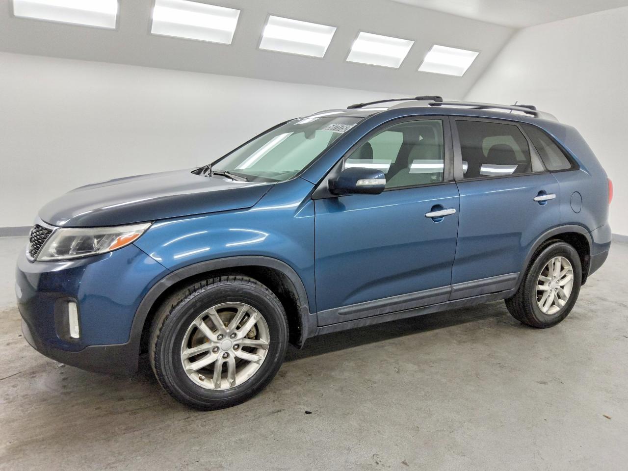 2015 KIA SORENTO GL