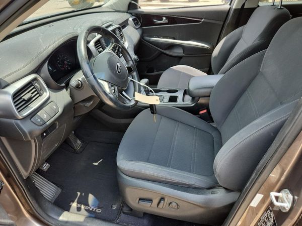 2019 KIA SORENTO L, LX, S