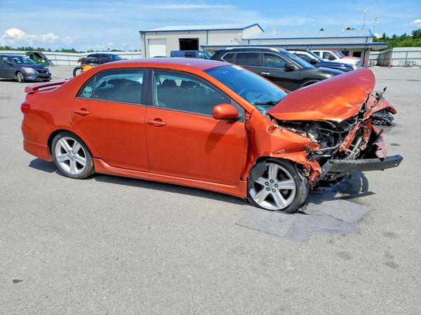 2013 TOYOTA COROLLA