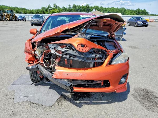 2013 TOYOTA COROLLA