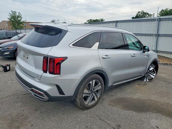 2023 KIA SORENTO
