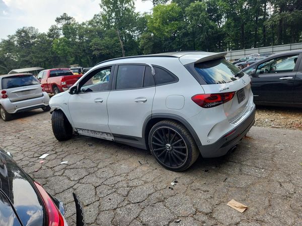 2022 MERCEDES-BENZ GLA AMG GLA35
