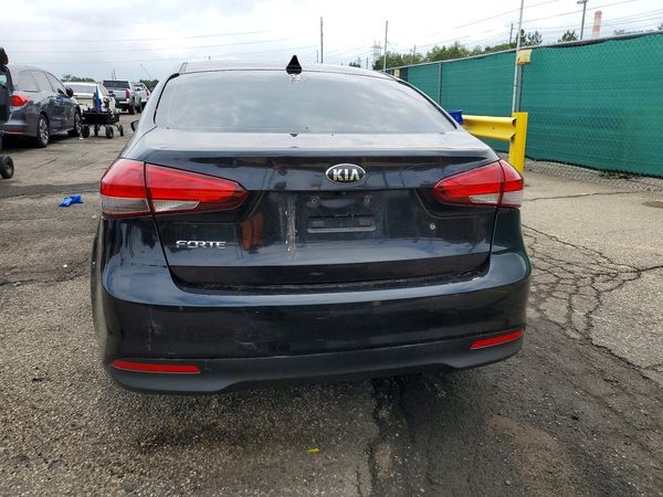 2018 KIA FORTE
