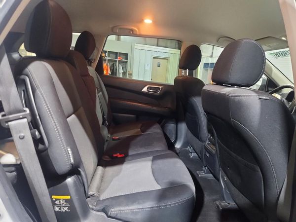 2020 NISSAN PATHFINDER SV