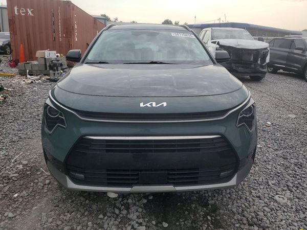 2023 KIA NIRO SX