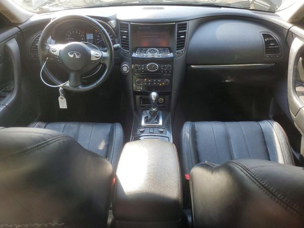 2015 INFINITI QX70