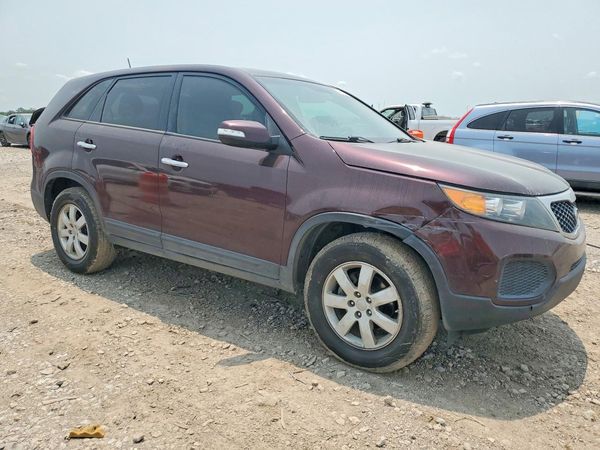 2013 KIA SORENTO Base / LX