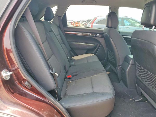 2013 KIA SORENTO Base / LX
